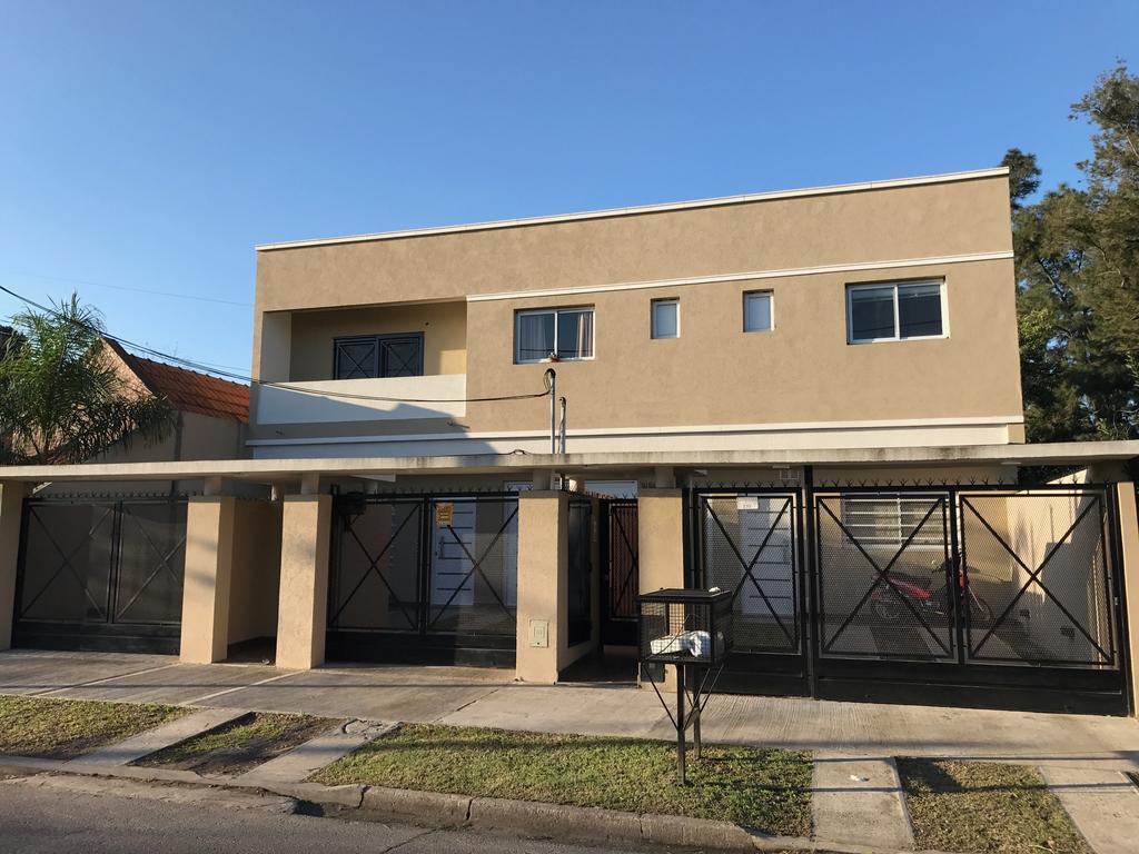 Mendoza Apartments Ezeiza Airport Luis Guillon 外观 照片