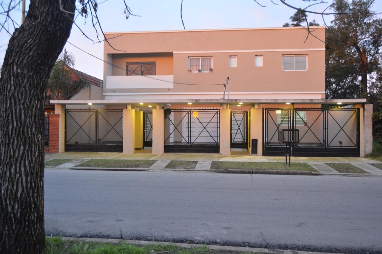 Mendoza Apartments Ezeiza Airport Luis Guillon 外观 照片